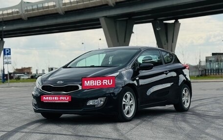 KIA cee'd III, 2013 год, 1 215 000 рублей, 2 фотография