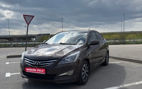 Hyundai Solaris II рестайлинг, 2014 год, 900 000 рублей, 1 фотография