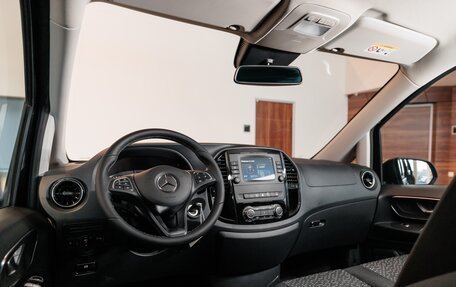 Mercedes-Benz Vito, 2023 год, 7 900 000 рублей, 10 фотография