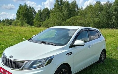 KIA Rio III рестайлинг, 2015 год, 700 000 рублей, 3 фотография