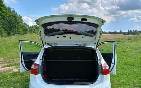 KIA Rio III рестайлинг, 2015 год, 700 000 рублей, 11 фотография