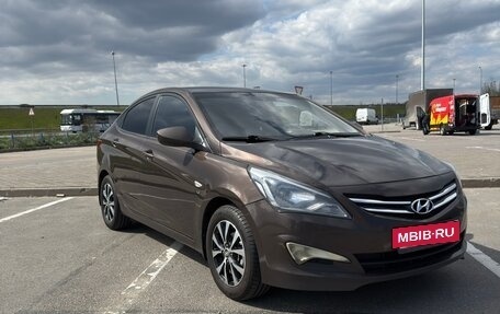 Hyundai Solaris II рестайлинг, 2014 год, 900 000 рублей, 2 фотография