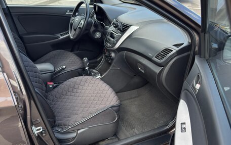 Hyundai Solaris II рестайлинг, 2014 год, 900 000 рублей, 8 фотография