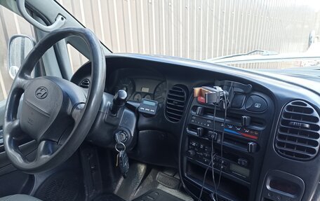 Hyundai Starex I рестайлинг, 2007 год, 600 000 рублей, 2 фотография