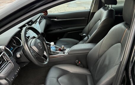 Toyota Camry, 2021 год, 3 500 000 рублей, 2 фотография