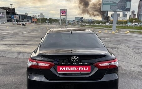 Toyota Camry, 2021 год, 3 500 000 рублей, 4 фотография