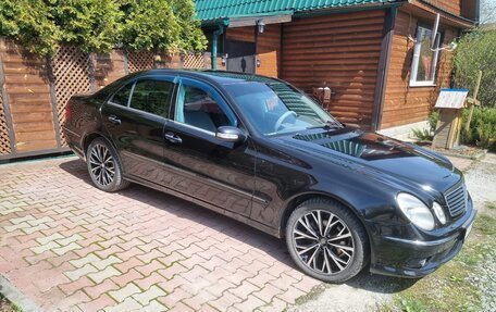 Mercedes-Benz E-Класс, 2004 год, 1 000 000 рублей, 3 фотография
