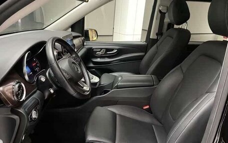Mercedes-Benz V-Класс, 2022 год, 4 700 000 рублей, 5 фотография