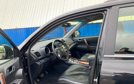 Toyota Highlander III, 2012 год, 2 350 000 рублей, 8 фотография