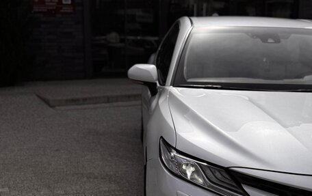 Toyota Camry, 2018 год, 2 650 000 рублей, 16 фотография
