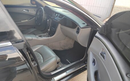 Mercedes-Benz CLS, 2005 год, 970 000 рублей, 14 фотография