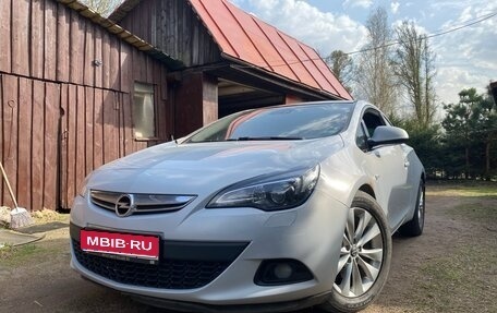 Opel Astra J, 2012 год, 700 000 рублей, 1 фотография