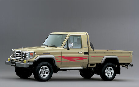 Toyota Land Cruiser 70, 1993 год, 800 000 рублей, 1 фотография
