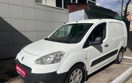 Peugeot Partner II рестайлинг 2, 2013 год, 700 000 рублей, 1 фотография