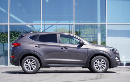 Hyundai Tucson III, 2018 год, 2 360 000 рублей, 4 фотография