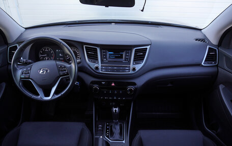 Hyundai Tucson III, 2018 год, 2 360 000 рублей, 11 фотография