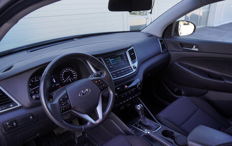 Hyundai Tucson III, 2018 год, 2 360 000 рублей, 10 фотография