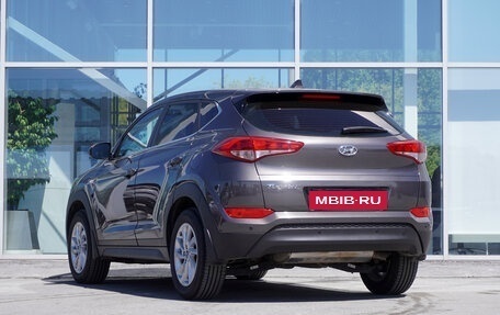 Hyundai Tucson III, 2018 год, 2 360 000 рублей, 7 фотография
