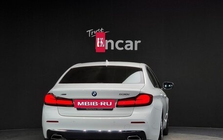 BMW 5 серия, 2022 год, 4 550 000 рублей, 4 фотография