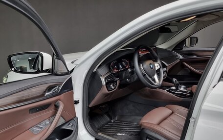 BMW 5 серия, 2022 год, 4 550 000 рублей, 14 фотография
