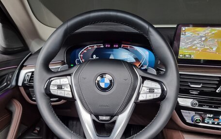 BMW 5 серия, 2022 год, 4 550 000 рублей, 15 фотография