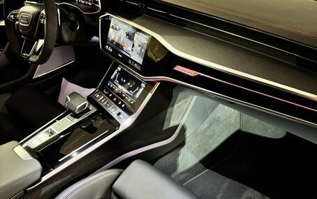 Audi RS 6, 2022 год, 18 830 000 рублей, 15 фотография