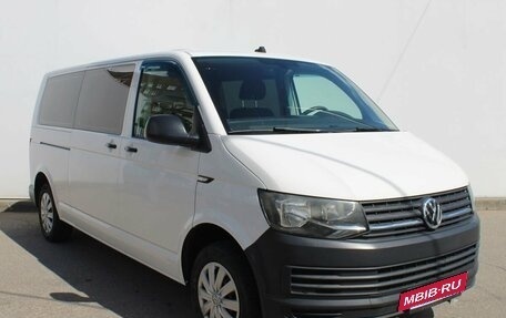 Volkswagen Caravelle T6 рестайлинг, 2017 год, 2 850 000 рублей, 3 фотография