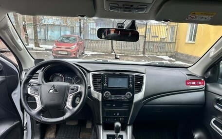 Mitsubishi L200 IV рестайлинг, 2020 год, 3 800 000 рублей, 2 фотография