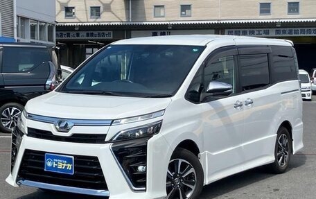Toyota Voxy III, 2021 год, 1 920 013 рублей, 4 фотография