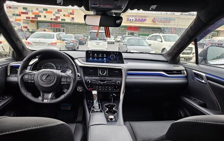 Lexus RX IV рестайлинг, 2017 год, 4 550 000 рублей, 11 фотография