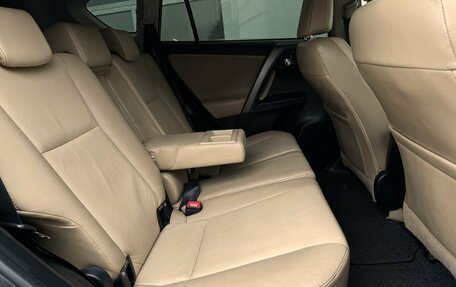 Toyota RAV4, 2014 год, 1 998 000 рублей, 22 фотография