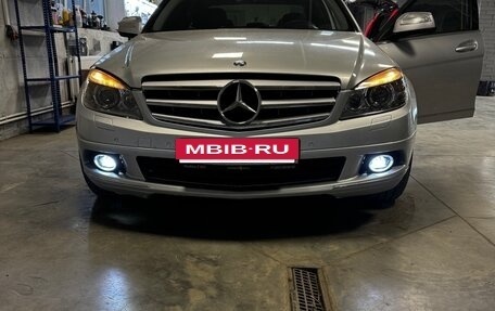 Mercedes-Benz C-Класс, 2008 год, 9 фотография