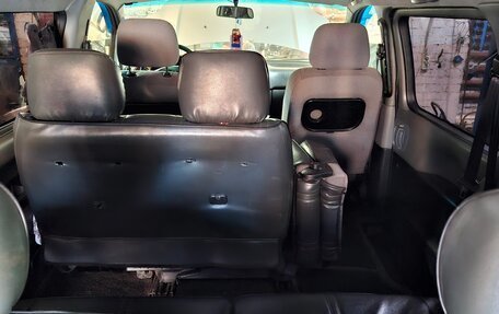 Hyundai Starex I рестайлинг, 2004 год, 380 000 рублей, 6 фотография
