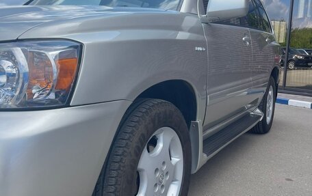 Toyota Highlander III, 2004 год, 1 199 999 рублей, 20 фотография