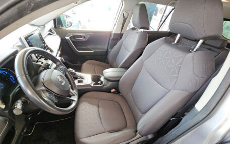 Toyota RAV4, 2021 год, 3 368 416 рублей, 5 фотография