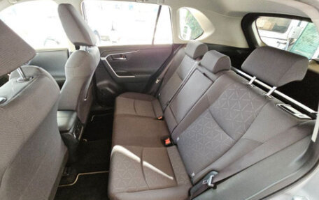 Toyota RAV4, 2021 год, 3 368 416 рублей, 6 фотография