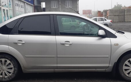 Ford Focus II рестайлинг, 2005 год, 530 000 рублей, 3 фотография