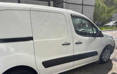 Peugeot Partner II рестайлинг 2, 2013 год, 700 000 рублей, 4 фотография