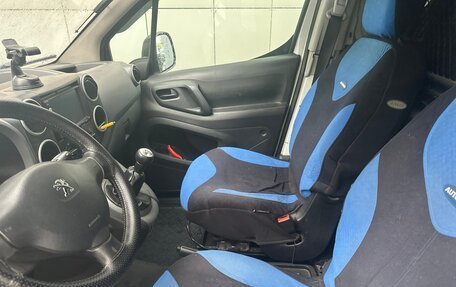 Peugeot Partner II рестайлинг 2, 2013 год, 700 000 рублей, 16 фотография