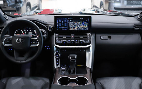 Toyota Land Cruiser, 2024 год, 12 200 000 рублей, 12 фотография