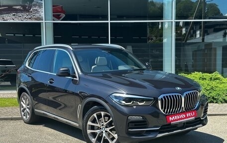BMW X5, 2019 год, 5 700 000 рублей, 3 фотография