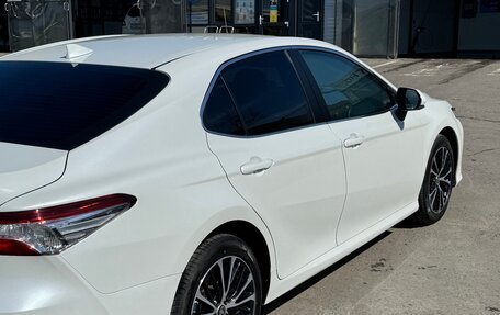 Toyota Camry, 2021 год, 3 999 000 рублей, 4 фотография