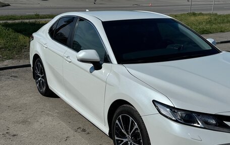Toyota Camry, 2021 год, 3 999 000 рублей, 3 фотография