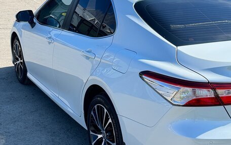 Toyota Camry, 2021 год, 3 999 000 рублей, 5 фотография