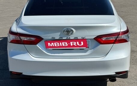 Toyota Camry, 2021 год, 3 999 000 рублей, 6 фотография