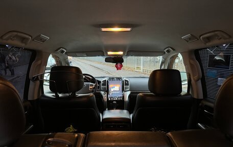 Toyota Land Cruiser 200, 2012 год, 4 150 000 рублей, 16 фотография