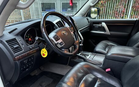 Toyota Land Cruiser 200, 2012 год, 4 150 000 рублей, 31 фотография