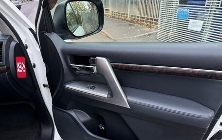 Toyota Land Cruiser 200, 2012 год, 4 150 000 рублей, 30 фотография
