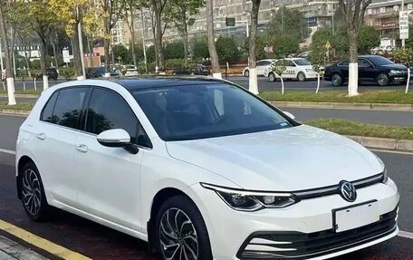 Volkswagen Golf VIII, 2021 год, 1 700 000 рублей, 1 фотография