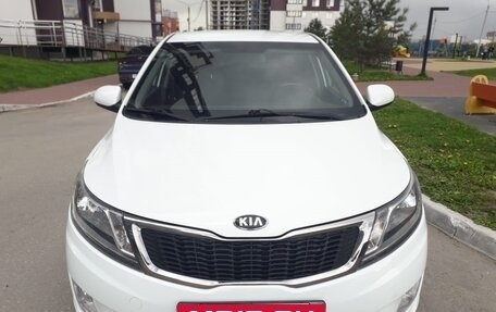 KIA Rio III рестайлинг, 2014 год, 1 090 000 рублей, 1 фотография
